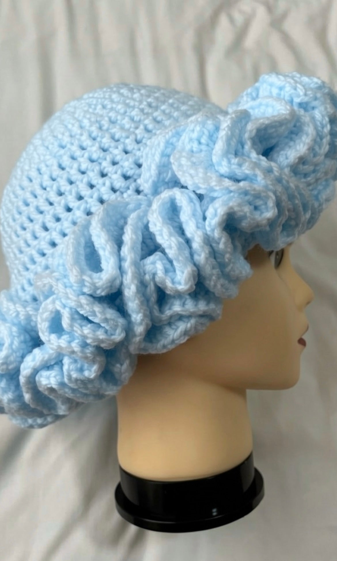 Ruffle bucket hat